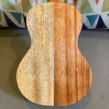 Load image into Gallery viewer, KoAloha KCNP-00 Concert Ukulele Naupaka #2512172
