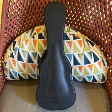 Load image into Gallery viewer, Ana'ole AC CURLY KOA Concert Ukulele #28210426
