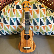 Load image into Gallery viewer, KoAloha KSM-10 Soprano Ukulele #2605056
