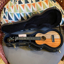 Load image into Gallery viewer, KoAloha KCNP-00 Concert Ukulele Naupaka #2512172

