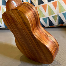 Load image into Gallery viewer, KoAloha KCM-00 Concert Ukulele #2512211
