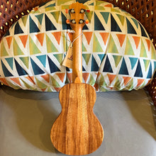 Load image into Gallery viewer, KoAloha KCM-10 Concert Ukulele #2605123
