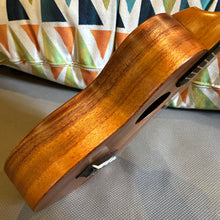 Load image into Gallery viewer, KoAloha KCM-10 Concert Ukulele #2605123
