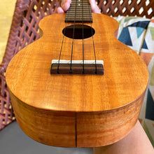Load image into Gallery viewer, Kamaka HF-1L Soprano Long Neck Ukulele #250572
