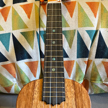 Load image into Gallery viewer, KoAloha KCM-10 Concert Ukulele #2605123
