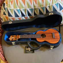 Load image into Gallery viewer, Kamaka HF-1 Soprano Ukulele #250585
