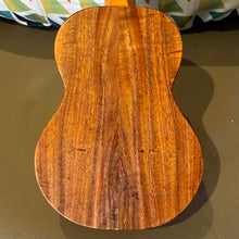 Load image into Gallery viewer, KoAloha KTM-10 Tenor Ukulele #2604211
