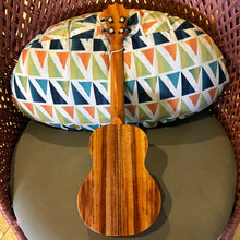 Load image into Gallery viewer, KoAloha KTM-00 Tenor Ukulele #2605124
