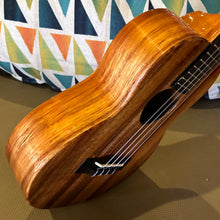 Load image into Gallery viewer, KoAloha KTM-00 Tenor Ukulele #2605124
