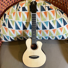 Load image into Gallery viewer, Anuenue Moon Bird UC200 Concert Spruce Top  #2501051
