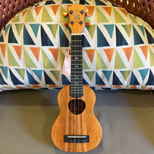 Load image into Gallery viewer, KoAloha KSM-10 Soprano Ukulele #2605211
