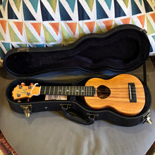 Load image into Gallery viewer, KoAloha KSM-10 Soprano Ukulele #2605211
