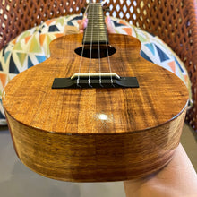Load image into Gallery viewer, KoAloha KTM-00 Tenor Ukulele #2601071
