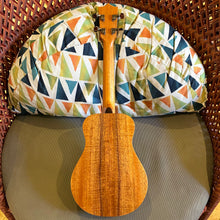 Load image into Gallery viewer, Kamaka HB-3 Curly Koa Tenor Bell-Shape Ukulele #260119
