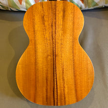 Load image into Gallery viewer, Kamaka HF-35 5-String Tenor Ukulele #260026
