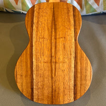 Load image into Gallery viewer, KoAloha KTM-10 Tenor Ukulele #2606091
