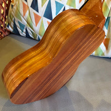 Load image into Gallery viewer, KoAloha KTM-00 Tenor Ukulele #2607041
