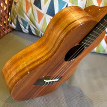 Load image into Gallery viewer, KoAloha KTM-00 Tenor Ukulele #2607041
