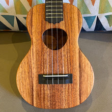 Load image into Gallery viewer, KoAloha KCM-10 Concert Ukulele #2601311
