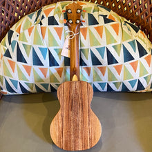 Load image into Gallery viewer, KoAloha KCM-10 Concert Ukulele #2601311
