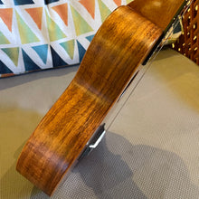 Load image into Gallery viewer, KoAloha KCM-10 Concert Ukulele #2601311
