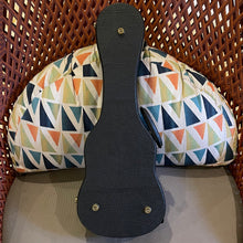 Load image into Gallery viewer, Ana'ole AC CURLY KOA Concert Ukulele #27981225
