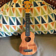 Load image into Gallery viewer, KoAloha KSM-10 Soprano Ukulele #2607233
