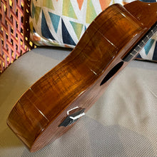 Load image into Gallery viewer, KoAloha KCM-00 Concert Ukulele #2602101

