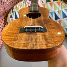 Load image into Gallery viewer, KoAloha KCM-00 Concert Ukulele #2602101
