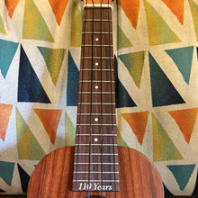 Load image into Gallery viewer, Kamaka HF-1 Soprano Ukulele #260325
