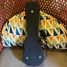 Load image into Gallery viewer, Kamaka HF-1 Soprano Ukulele #260325
