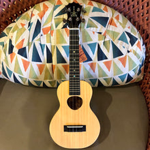 Load image into Gallery viewer, KoAloha KCM-00 SPECIAL ISSUE Concert Ukulele #2607236
