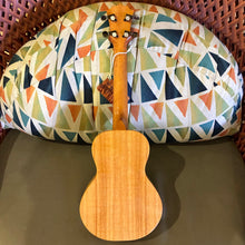 Load image into Gallery viewer, KoAloha KCM-00 SPECIAL ISSUE Concert Ukulele #2607236
