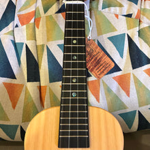 Load image into Gallery viewer, KoAloha KCM-00 SPECIAL ISSUE Concert Ukulele #2607236
