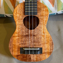 Load image into Gallery viewer, KoAloha KSM-00 Soprano Ukulele #2602241
