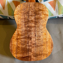 Load image into Gallery viewer, KoAloha KSM-00 Soprano Ukulele #2602241
