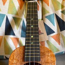 Load image into Gallery viewer, KoAloha KSM-00 Soprano Ukulele #2602241
