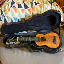 Load image into Gallery viewer, KoAloha KSM-00 Soprano Ukulele #2602241
