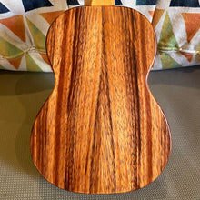 Load image into Gallery viewer, KoAloha KSM-10 Soprano Ukulele #2603191
