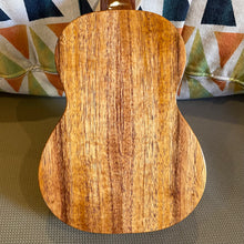 Load image into Gallery viewer, KoAloha KSM-00 Soprano Ukulele #2603193
