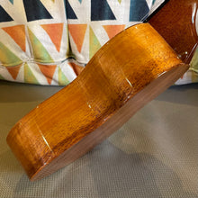 Load image into Gallery viewer, KoAloha KSM-00 Soprano Ukulele #2603193
