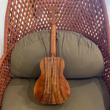 Load image into Gallery viewer, Kanileʻa DK T Premium Tenor Ukulele #0224-28035

