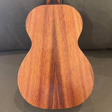 Load image into Gallery viewer, Kamaka HF-2I Concert Slotted Head Ukulele #231722
