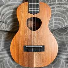 Load image into Gallery viewer, KoAloha KCM-10 Concert Ukulele #2406074
