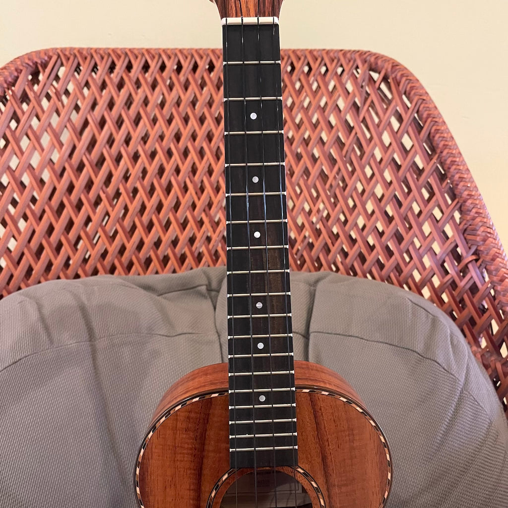 Kamaka HF-3DI Tenor Ukulele Deluxe Slotted Head #240209