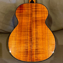 Load image into Gallery viewer, Kamaka HF-3D2I Tenor Ukulele Deluxe2 Slotted Head #240404
