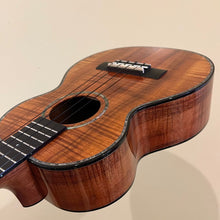 Load image into Gallery viewer, Kamaka HF-3D2I Tenor Ukulele Deluxe2 Slotted Head #240479
