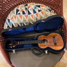 Load image into Gallery viewer, Kamaka HF-3D2I Tenor Ukulele Deluxe2 Slotted Head #240479
