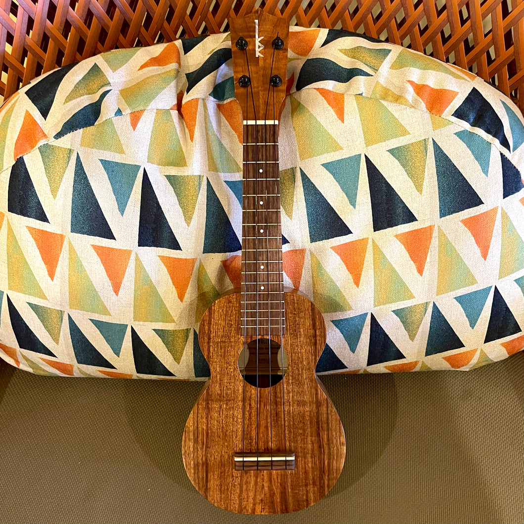 Kamaka HF-1 Soprano Ukulele #240643