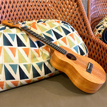 Load image into Gallery viewer, KoAloha KTM-10 Tenor Ukulele #2407192
